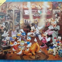 Tenyo DIsney Legpuzzel Mickey's Magic Shop 1000 XXS Stukjes